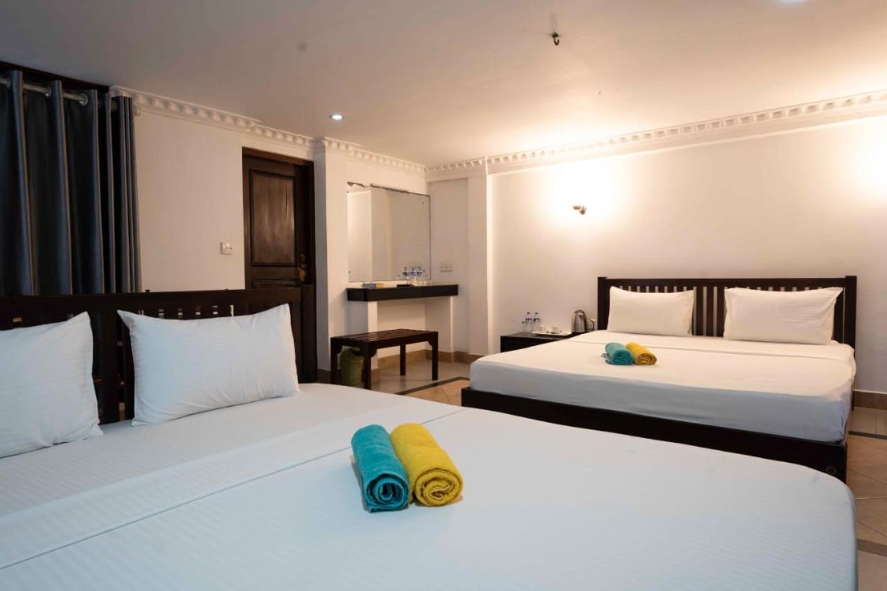 Topaz Beach Hotel Negombo Exterior foto