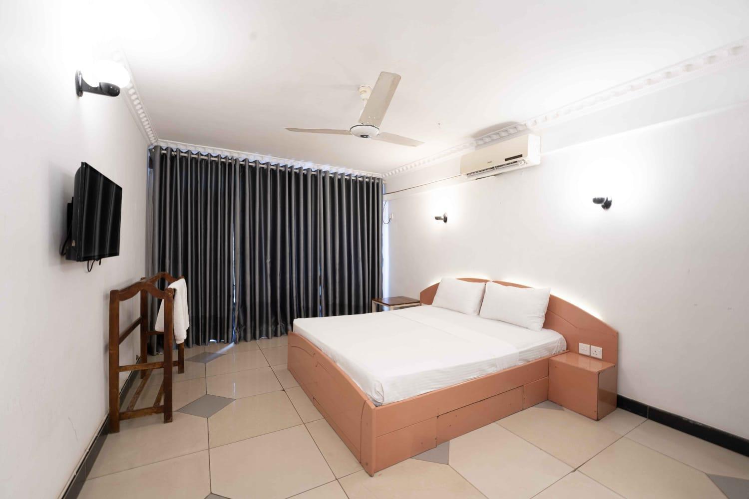 Topaz Beach Hotel Negombo Exterior foto