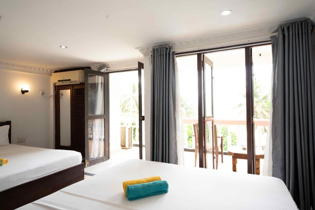 Topaz Beach Hotel Negombo Exterior foto